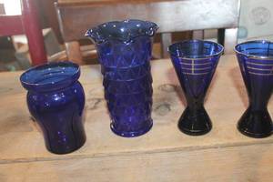 lot 2664 image: Vintage Cobalt Blue Vases and Cups