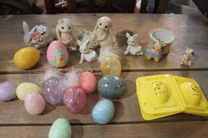 lot 2691 image: Easter Bunny Figurines & More