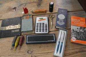 lot 2695 image: IOB Paper Mate Pen Set and More