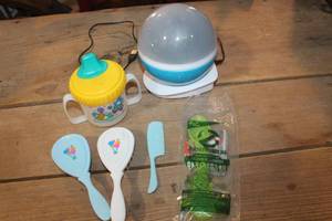 lot 2711 image: Vintage Baby Brushes, Night Light untested & More