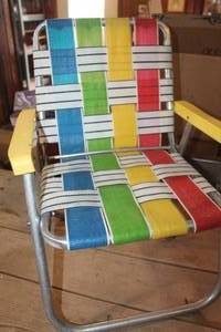 lot 2716 image: Vintage Childs Lawn Chair