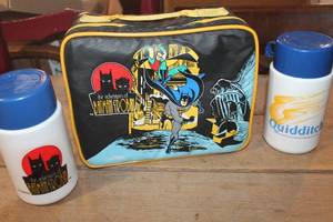 lot 2723 image: Thermos Lunchbox and More