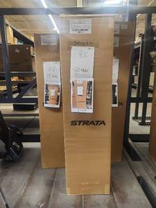 lot 1085 image: Strata Golf Iron Set 7I, 8I, and 9I - 46 Clubs Total
