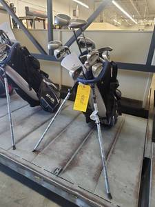 lot 1101 image: Golf Clubs and Bag