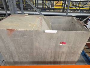 lot 1130 image: Aluminum Dock Dumping Station