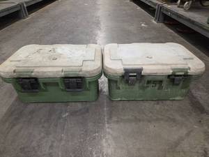 lot 1348 image: Cambro UPCS180 Insulated Food Pan Carrier - Set of 2