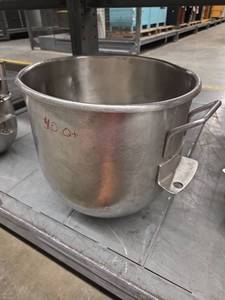 lot 1360 image: Mixing Bowl 40 Quart Capacity with Handles