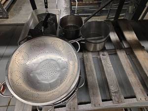 lot 1366 image: Cookware Lot Including Colanders, Pots, Pans, and Pasta Baskets