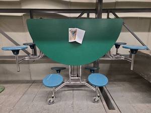 lot 1380 image: 8 Seat Mobile Cafeteria Seating Unit Green Curved Table