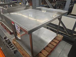lot 1386 image: Stainless Steel Kitchen Prep Table