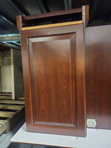 lot 4045 image: Wooden Desk with Cabinets