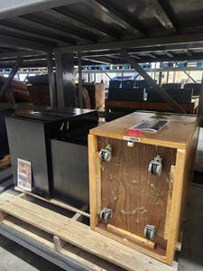 lot 4076 image: File Cabinet Lot