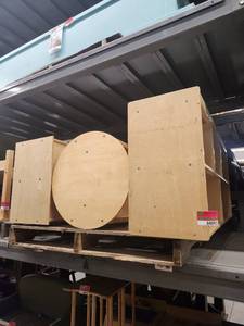 lot 4093 image: Wood Panel Shelf Display Unit with Round Panel - Set of 3