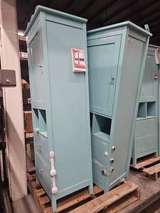 lot 4119 image: 2 - Cabinet Wardrobes