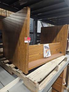 lot 4123 image: Wooden Desk