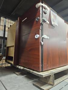 lot 4124 image: 4 - 3 Drawer File Cabinets