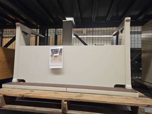 lot 4126 image: 3ft Desk Metal Base