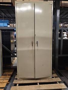 lot 4144 image: Metal Storage Cabinet