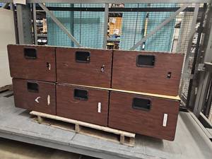 lot 4147 image: Set of 3 Wall Lockers