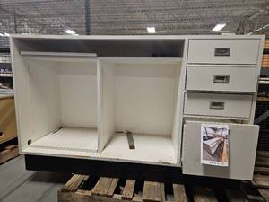 lot 4166 image: Work Cabinet with 4 Drawers