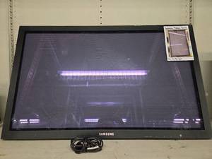 lot 4181 image: Samsung 42 inch Plasma Display TV with Cord