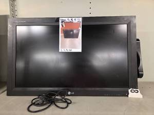 lot 4182 image: LG Flatron 32 inch LCD TV With Power Cable