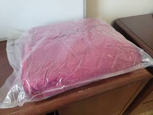 lot 2011 image: Big Lot Of Dark Red Microfiber Cloths