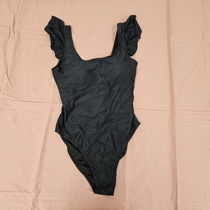 lot 4059 image: One Piece Swimsuit Ruffle Quick Dry Bathing Suit for Kids Black Medium