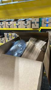 lot 4068 image: Mystery Box