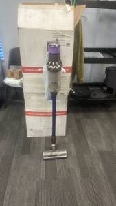 lot 10081 image: Dyson V6 Absolute Cordless Stick Vacuum Cleaner - Retail $0