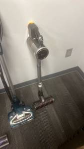 lot 10097 image: LG Cordless Handheld Vacuum with Charging Stand - Retail $0