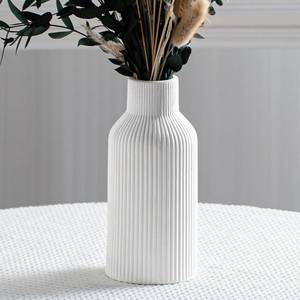lot 122 image: Hanaomaoyi Bohemian White Ceramic Vase - for Pampas Grass, Mantel, Bookshelf, Entryway and Living Room Decor (White, 8in)