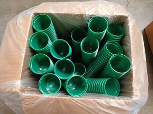 lot 5507 image: Green Plastic Cups Large Lot Dishwasher Safe Approximately 400 Count