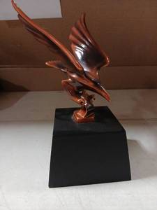 lot 5535 image: Bird Figurine Sculpture on Black Base
