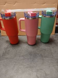 lot 5569 image: 40 oz Double Wall Tumbler with Straw Individually Wrapped 20 PCS. 2Dusty Rose, 7 Pink, 11 Teal