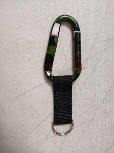 lot 19484 image: Camo Carabiner Keychain 25-Pack with Black Nylon Strap