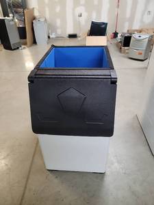 lot 6 image: Ice Hopper or Bottom portion to Ice machine- Retail $500