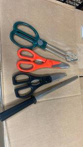 lot 217 image: Kitchen Utility Scissors Set with Sharpening Rod - Retail $15