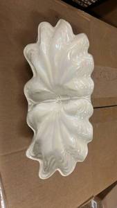 lot 233 image: Leaf Shaped Decorative Dish - Retail $15