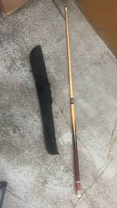 lot 237 image: Pool Cue with Carrying Case - Retail $25