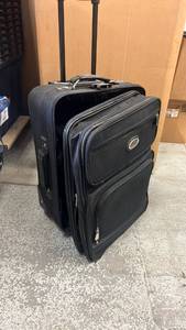 lot 245 image: Black Rolling Luggage Carry On - Retail $45