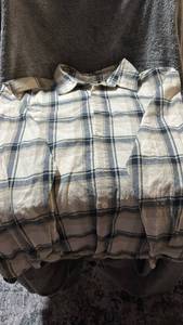 lot 299 image: Grizzly Plaid Button-Up Shirt Size M