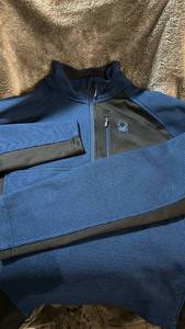 lot 302 image: Spyder Quarter-Zip Pullover Blue and Black M