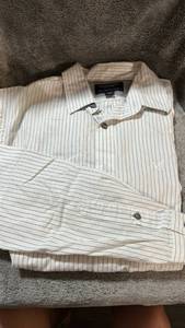 lot 303 image: American Eagle Button Down Dress Shirt. White with Black Stripes. Men��s Size Medium.