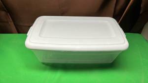 lot 581 image: Clear Plastic Storage Container with White Lid 12x8.5x5 inch - Retail $6