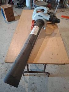 lot 1517 image: Stihl SH56C Blower  Vacuum