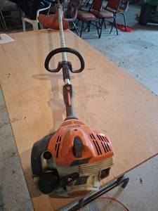 lot 1531 image: STIHL FS70R String Trimmer