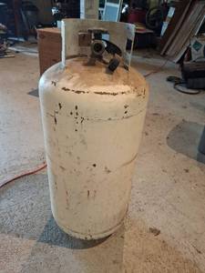 lot 1532 image: Propane Tank Cylinder with OPD Valve
