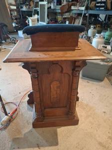 lot 1533 image: Wooden Lectern with  Cushioned Top