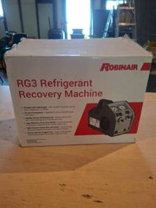 lot 1561 image: RobinAir RG3 Refrigerant Recovery Machine